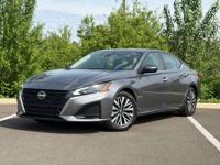 2024 Nissan Altima SV - Clean Title - Excellent Commuter - Great MPG! (827 NE Lombard St, Portland, OR - Image 8