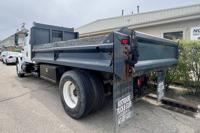 2006 INTERNATIONAL 4300 DUMP TRUCK FOLD DOWN SIDES LIFTGATE -UNDER CDL LAKE BLUFF - Image 4
