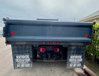2006 INTERNATIONAL 4300 DUMP TRUCK FOLD DOWN SIDES LIFTGATE -UNDER CDL LAKE BLUFF - Image 5