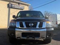 2012 NISSAN TITAN SV 4X4** CLEAN CARFAX **RUNS STRONG**RUNNING BOARD FEASTERVILLE - Image 3