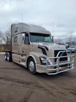 2017 VOLVO AUTOMOTIVE SEMI TRUCK CHICAGO - Image 2