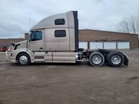 2017 VOLVO AUTOMOTIVE SEMI TRUCK CHICAGO - Image 8