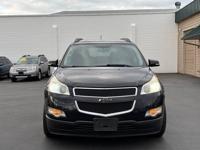 2010 CHEVROLET TRAVERSE/LT AWD STUNNING// BLACK ON BLACK - Image 3