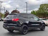 2010 CHEVROLET TRAVERSE/LT AWD STUNNING// BLACK ON BLACK - Image 6