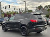 2010 CHEVROLET TRAVERSE/LT AWD STUNNING// BLACK ON BLACK - Image 7