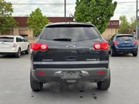 2010 CHEVROLET TRAVERSE/LT AWD STUNNING// BLACK ON BLACK - Image 8