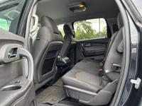 2010 CHEVROLET TRAVERSE/LT AWD STUNNING// BLACK ON BLACK - Image 10