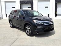 2016 Honda Pilot EX AWD. Third row seats. Excellent cond. Portland - Image 4