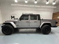 2020 Jeep Gladiator Rubicon 4X4 / LIFTED w. 37inc BF GOODRICH TIRES + MM Investment Cars-Gladstone / WE SHIP NATIONWIDE - Image 4