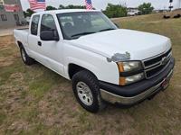 2006 Chevrolet Silverado 1500 4X4 V8 RUNS&DRIVES GREAT A/C GOOD TIRE