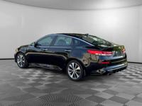 2019 Kia Optima - FINANCING AVAILABLE! - Dealmaker Auto Sales - DEALMAKER AUTO SALES - - Image 3