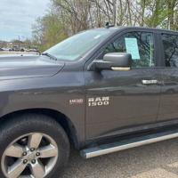 2017 RAM 1500 Big Horn 4x4 Crew Cab 57 Box Merrillville, IN - Image 6