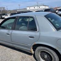2000 Mercury Grand Marquis 4dr Sdn GS Merrillville, IN - Image 9