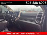 2021 RAM 1500 Laramie 4x4 Crew Cab Salem - Image 4