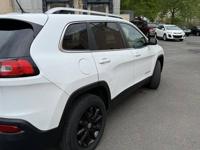 2016 Jeep Renegade LIMITED Bensalem - Image 4