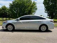2017 Hyundai Sonata hybrid SE - 135K miles - 42 MPG's!!!! Norman - Image 7