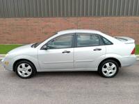 2005 Ford Focus ZX4 Runs Great Aurora - Image 3