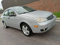2005 Ford Focus ZX4 Runs Great Aurora - Image 7