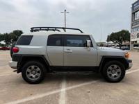 2010 Toyota FJ Cruiser Houston - Image 6