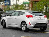 2015 Hyundai Veloster Des Plaines - Image 4