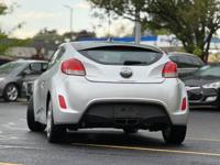 2015 Hyundai Veloster Des Plaines - Image 5
