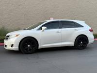 2013 Toyota Venza AWD V6 — TRADE IN • PEARL WHITE • BACKUP CAMERA Toyota Venza in Beaverton