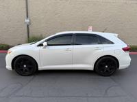 2013 Toyota Venza AWD V6 — TRADE IN • PEARL WHITE • BACKUP CAMERA Toyota Venza in Beaverton - Image 6