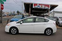2012 Toyota Prius 5dr HB Three (Natl) + [[E J Motors]] - Image 4