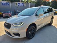 2021 Chrysler Pacifica Touring Rear Entry Braun Ability Wheelchair Van Peachland - Image 3