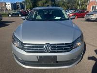 2013 Volkswagen passat SE. . . down drives hwy 6 👍☎ . . 832-206-3054 - Image 4