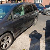 2011 toyota sienna...8 passenger... Boro Park Brooklyn - Image 4