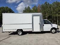 2023 Chevrolet Express 3500 17ft Cargo Box Truck Cutaway Delivery Van - Image 8