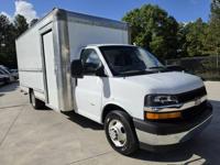 2023 Chevrolet Express 3500 17ft Cargo Box Truck Cutaway Delivery Van - Image 9
