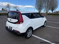 2020 Kia Soul LX Wagon Mack Motors Corporation - Image 10
