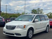 2013 CHRYSLER TOWN & COUNTRY ONE OWNER LOW MILES RUNS GREAT WE FINANCE FEASTERVILLE - Image 3