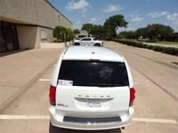 17 DODGE GRAND CARAVAN SE PLUS HANDICAPPED WHEELCHAIR MANUAL RAMP VAN Irving, TX - Image 8