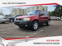 2004 Ford Escape 4x4 4WD XLT 4dr SUV SUV Roberto's Auto Sales - Image 3