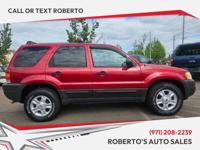 2004 Ford Escape 4x4 4WD XLT 4dr SUV SUV Roberto's Auto Sales - Image 4