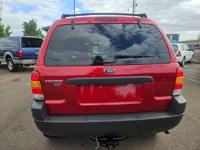 2004 Ford Escape 4x4 4WD XLT 4dr SUV SUV Roberto's Auto Sales - Image 9