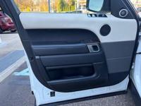 2018 Land Rover Range Rover Sport V6 Supercharged HSE CLEAN CARFAX!! BUY OR LEAS + EVERY CAR FULLY SERVICED AND GUARANTEED! - Image 10