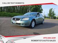 2005 Nissan Altima 2.5 S 4dr Sedan Sedan Roberto's Auto Sales - Image 3