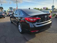 2017 Hyundai Sonata Base 4dr Sedan Sedan Roberto's Auto Sales - Image 6