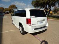 19K MILE DODGE GRAND CARAVAN SXT HANDICAP WHEELCHAIR PWR RAMP VAN Irving, TX - Image 7