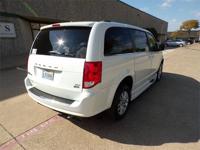 19K MILE DODGE GRAND CARAVAN SXT HANDICAP WHEELCHAIR PWR RAMP VAN Irving, TX - Image 8