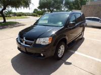19 DODGE GRAND CARAVAN SXT MOBILITY HANDICAP WHEELCHAIR POWER RAMP VAN Irving, TX - Image 5