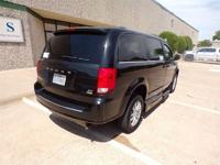 19 DODGE GRAND CARAVAN SXT MOBILITY HANDICAP WHEELCHAIR POWER RAMP VAN Irving, TX - Image 8