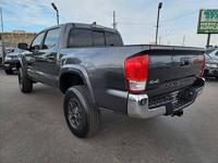 2017 Toyota Tacoma SR5 V6 4x4 4dr Double Cab 5.0 ft SB - Image 5