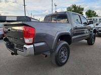 2017 Toyota Tacoma SR5 V6 4x4 4dr Double Cab 5.0 ft SB - Image 6