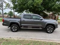 2017 Toyota Tacoma TRD Sport V6 - 106K - well serviced!!! Norman - Image 6