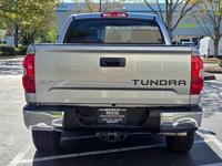 2015 Toyota Tundra CREW MAX 4X4 / V8 / XD WHEELS / NO RUST / 1-OWNER + M M Investment Cars - Portland - Image 7
